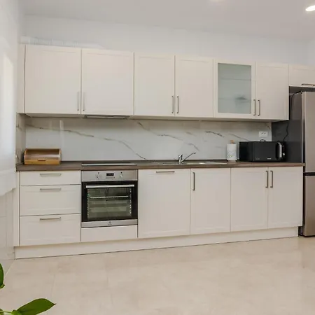 Awesome In With House Sea View Apartment *